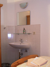 Bad Doppelzimmer
